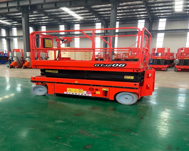 小型升降機(jī)